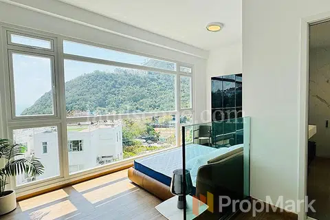 Woodland Villa - Photo 2