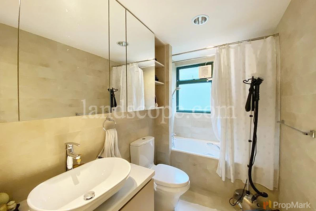 South Bay Palace - Photo 6