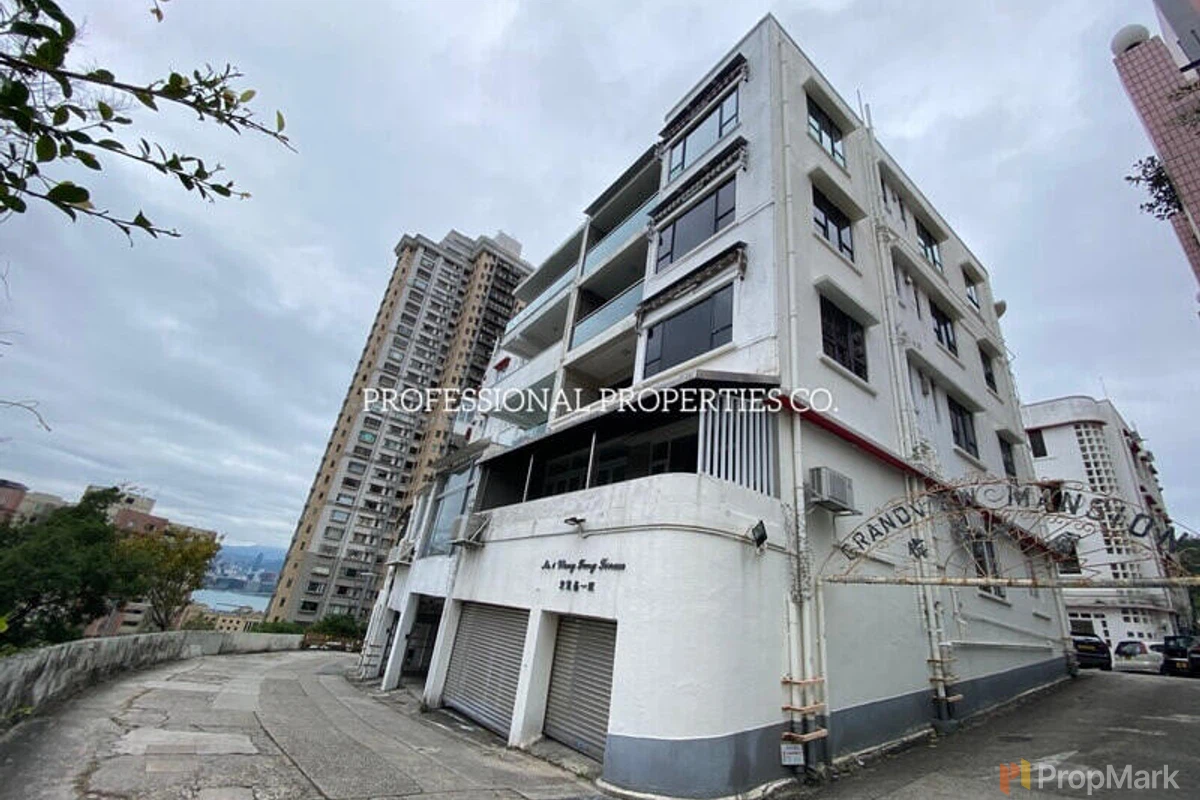 Grandview Mansion - Photo 1