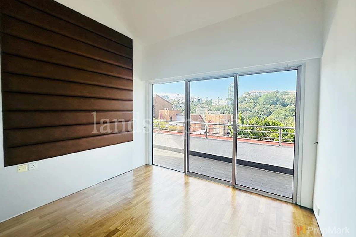 Orient Crest - 相片 11