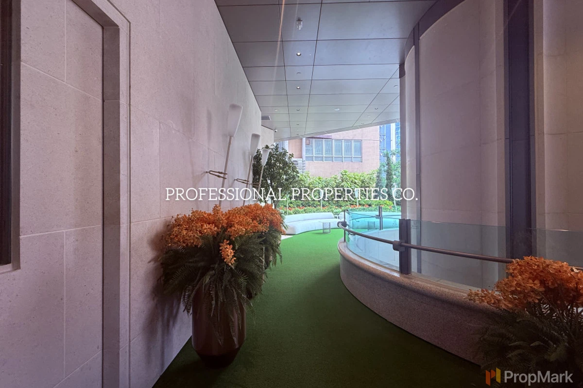 One Central Place - Photo 2