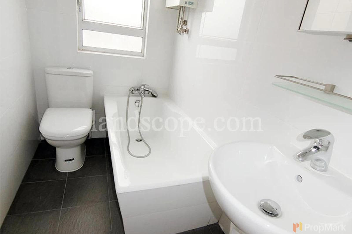 Wing Hong Mansion - Photo 5