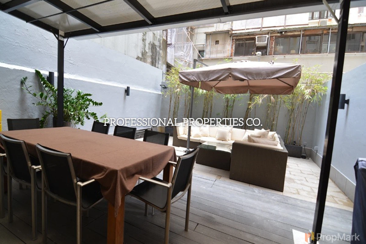 Mandarin Court - Photo 2
