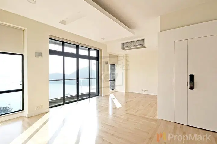 37 Repulse Bay Road - Photo