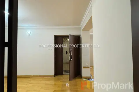 Wilshire Towers - Photo 2