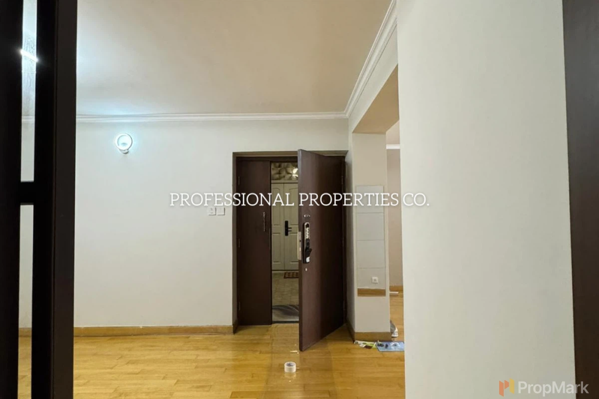 Wilshire Towers - Photo 2