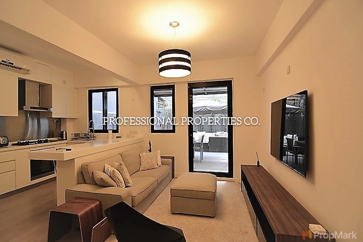 Mandarin Court - Photo 1